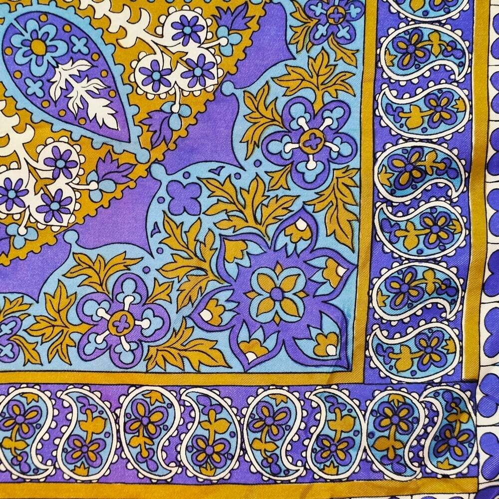 Vintage 1960s Vera Neumann Blue and Gold Scarf - Picture 6 of 9